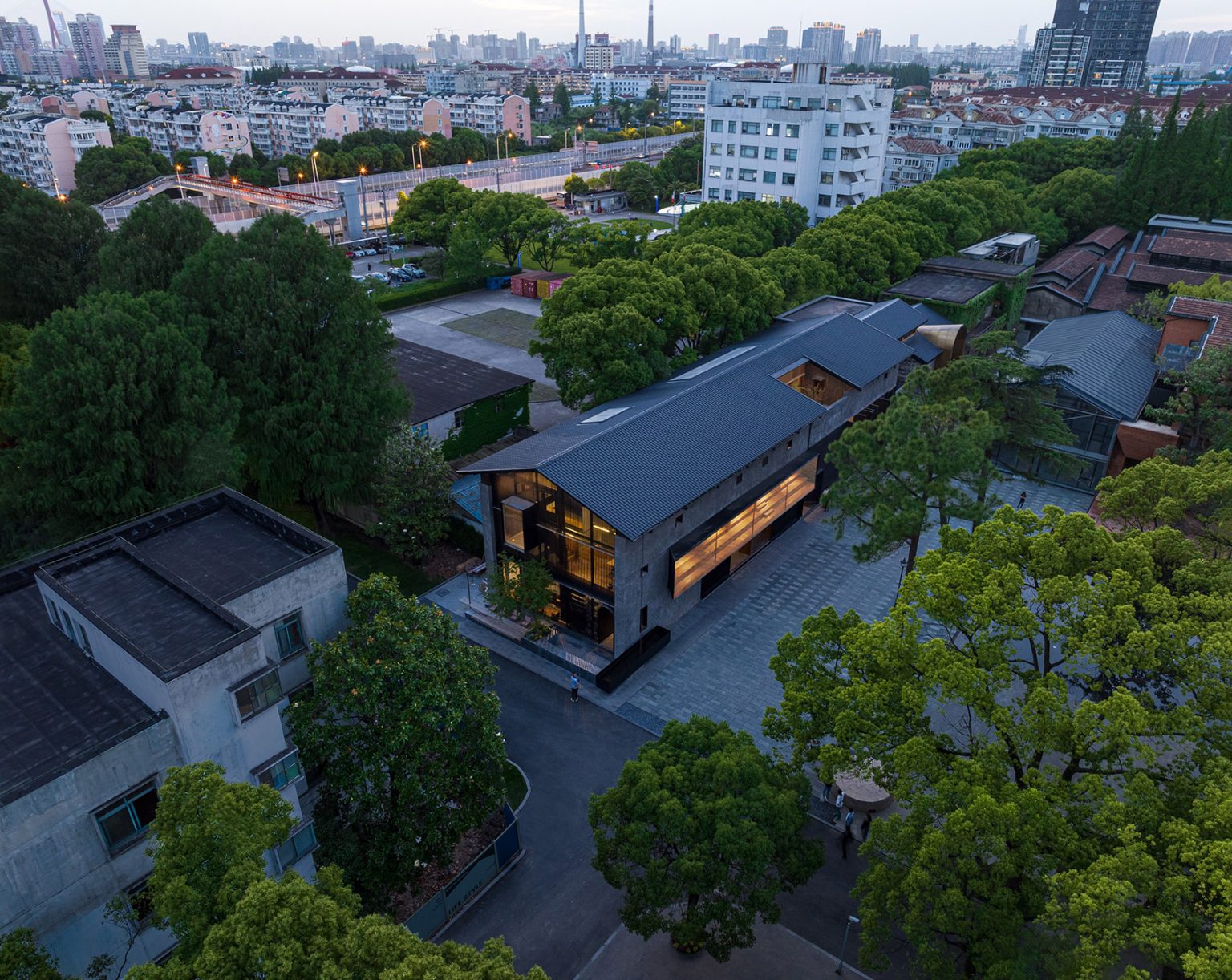 上海·“半仓”商业复合空间设计 / 本哲建筑 - 【SOHO设计区】