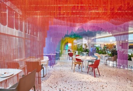 北京·“REB·红眼波诺”西餐厅设计 / SODA