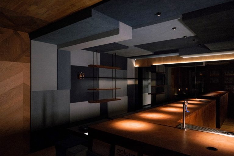 青岛·People咖啡酒吧设计 / 开尺